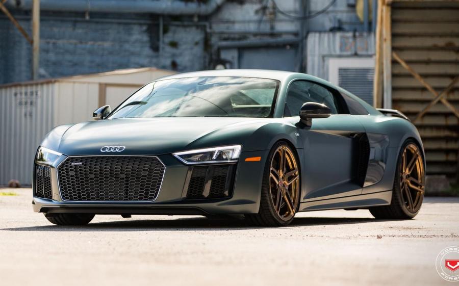 Audi R8 V10 on Vossen Wheels (HC-1) '2016